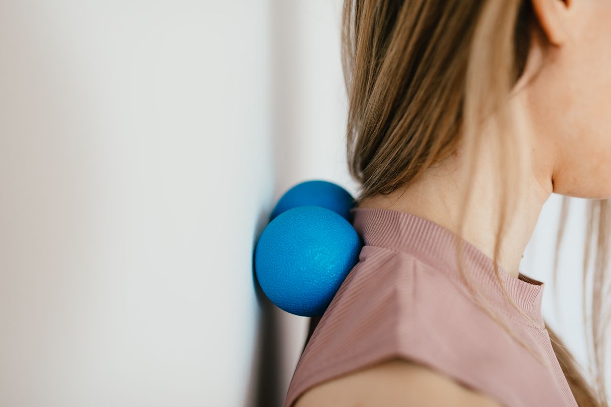 Pillows and neck support